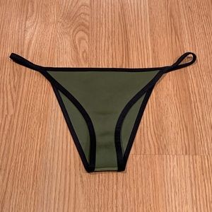 Hoaka Swim bikini bottoms 💚